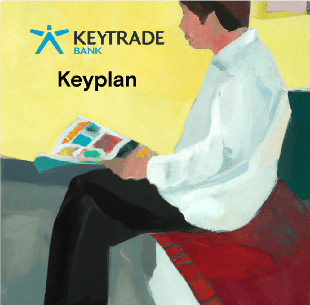 Person sitting and reviewing Keytrade's Keyplan
